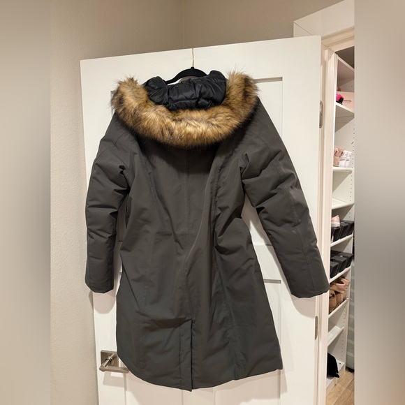 Eddie Bauer Women’s Olympia Waterproof Down Stadium Coat - Picture 5 of 8